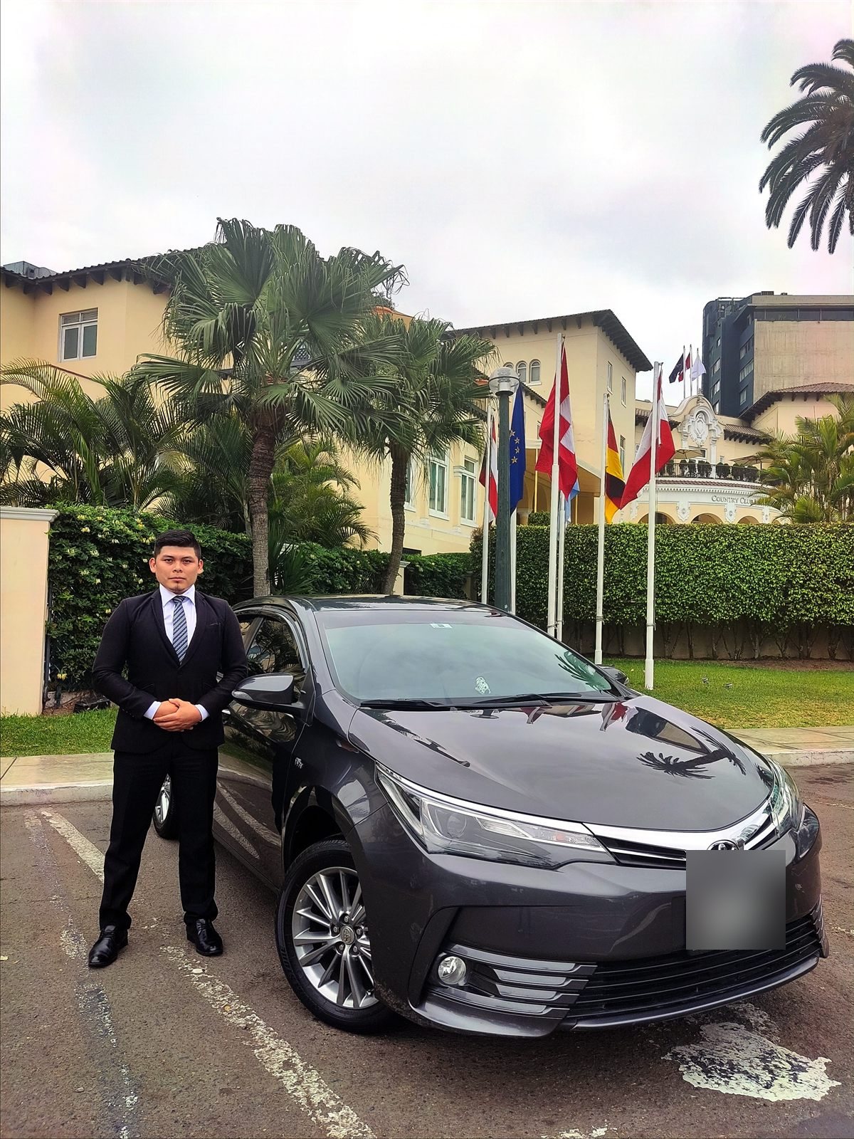Sed&aacute;n ejecutivo Toyota para taxi aeropuerto Lima