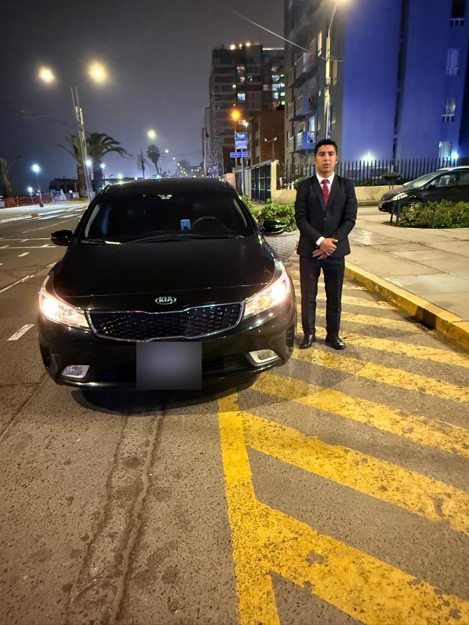 Servicio nocturno con conductor ejecutivo